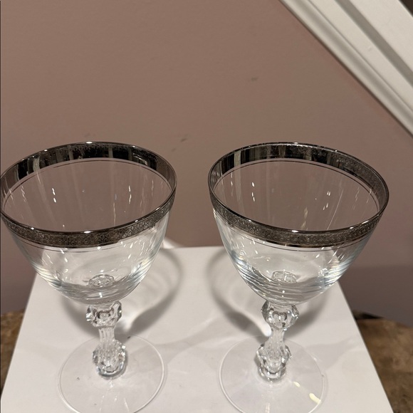 Reynolds “Royal Baroness” Platinum Lead Crystal Water/Wine Goblet, Set/4 (Set 2) - Picture 9 of 16